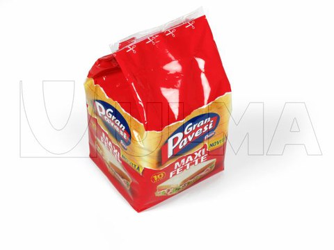 Slice bread packaging in flow pack wrapper