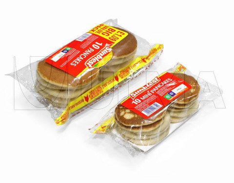 Group of pancakes packaging in flow pack wrapper (HFFS)