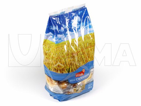 Flow pack wrapped muffins in Vertical machine in BOPP film.