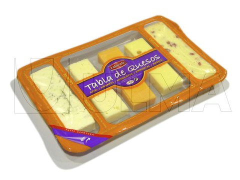 Sliced cheese packaging in traysealing with modified atmosphere (MAP)