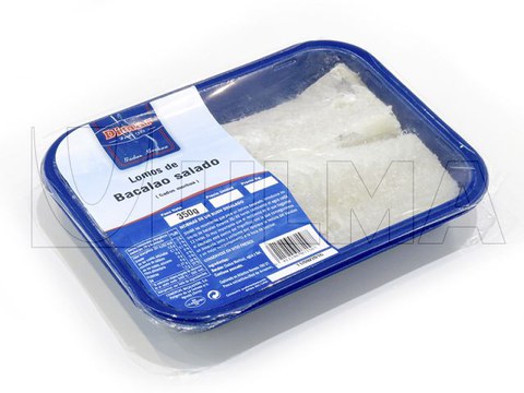Salted codfish pieces packaging in traysealing
