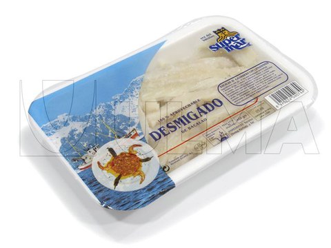 Salted crumbled codfish packaging in traysealing