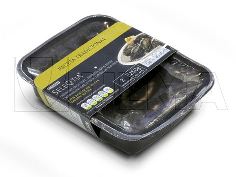 Cuttlefish with their own ink packaging in traysealing