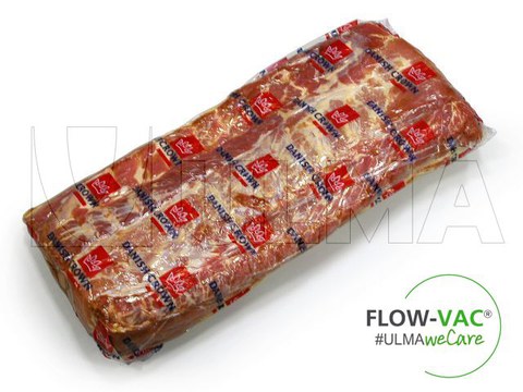 Beef cuts vacuum packaging in flow pack wrapper (HFFS) in a bag.