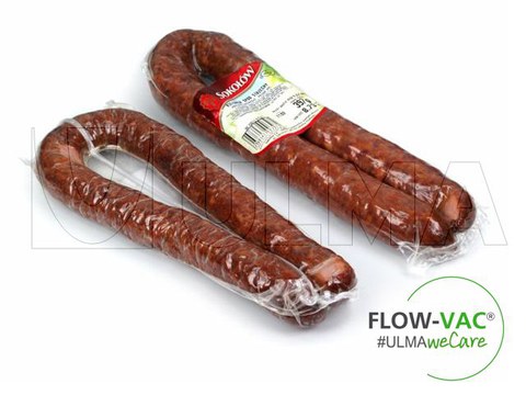 Sausage & processed meat packaging in flow vac wrapper