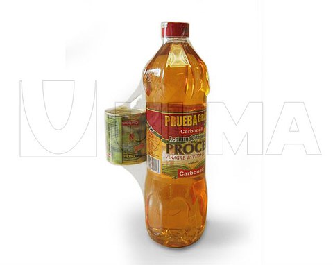 Packaging of promotional packs of bottled oil and vinegar in polyolefin shrink film