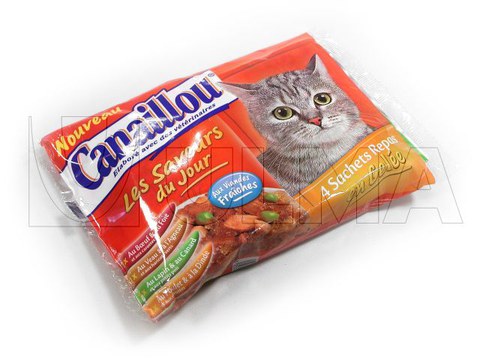 Pet food packets packaging in flow pack wrapper (HFFS)