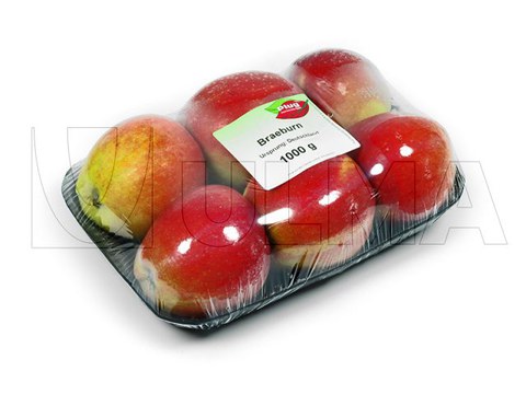 Apples tray packaging in stretch film