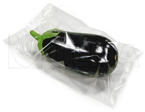Aubergines packaging in flow pack wrapper (HFFS)