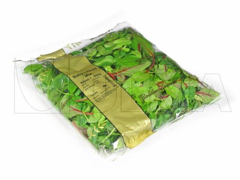 Spinach and rucola leaves packing in VFFS machine with modified atmosphere (MAP) in BOPP film.