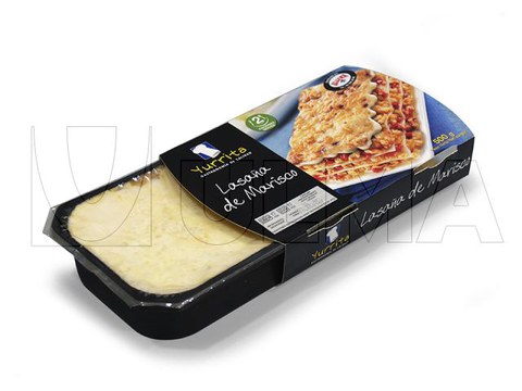 Cooked lasagna packaging in traysealing in rigid trays