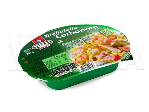 Cooked pasta packaging in traysealing in microwavable tray